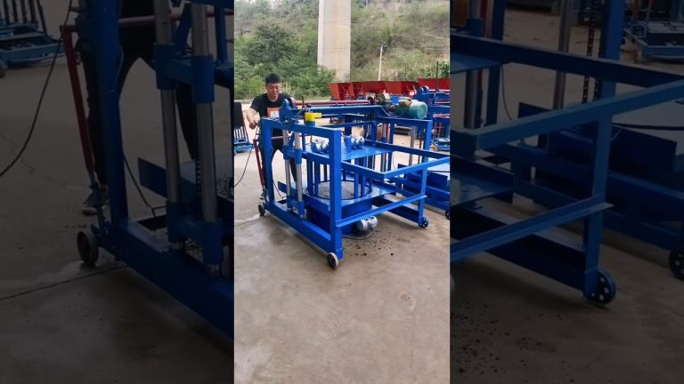 Mobile cement brick machine produces standard bricks